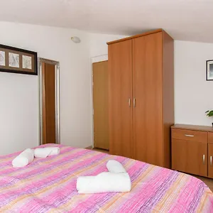 Flora Apartment Rosini